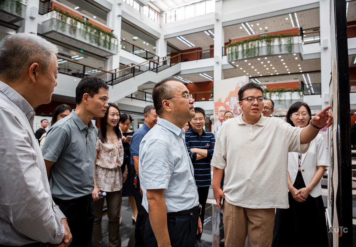致敬校主！我校举办“书话嘉庚，廉洁笔墨”书法作品展-厦门大学嘉庚学院