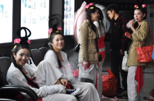 后台掠影