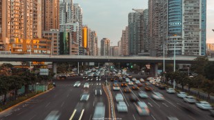车流不息