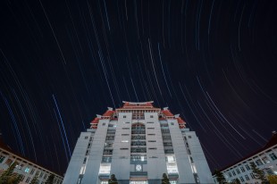 主三星轨