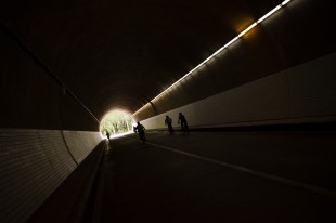 青春隧道
