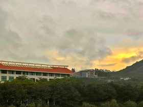 傍晚的“嘉园”