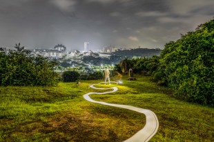 眺望主楼群